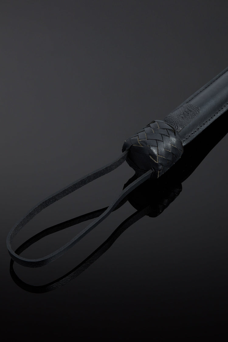 Pluma Feathered Leather Impact Tail