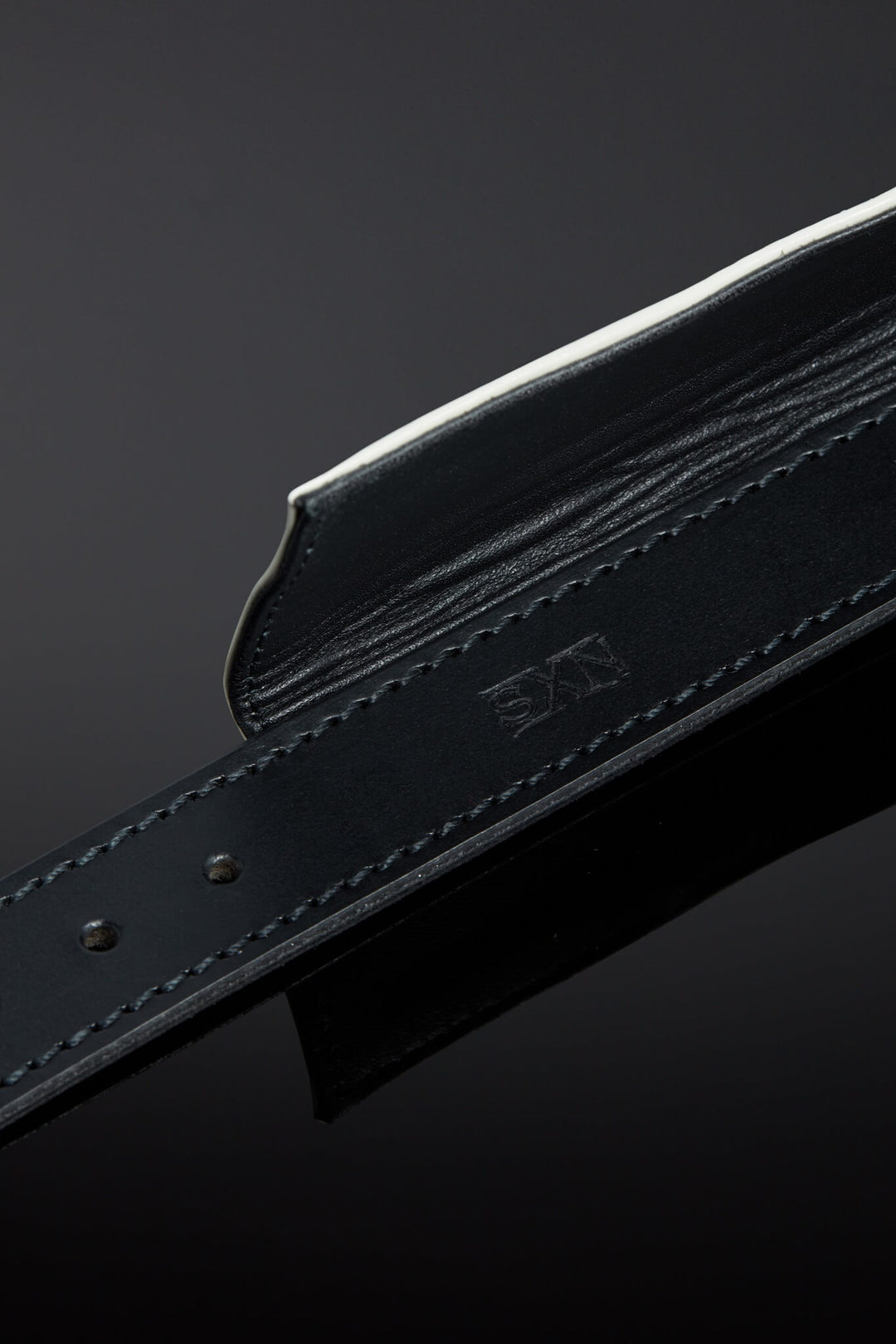 Pristinum Patent Leather Slave Collar