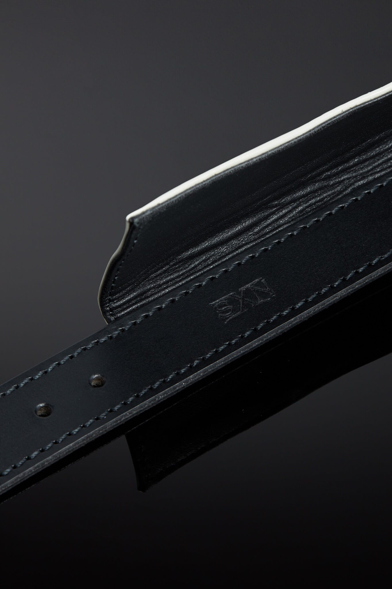 Pristinum Patent Leather Slave Collar