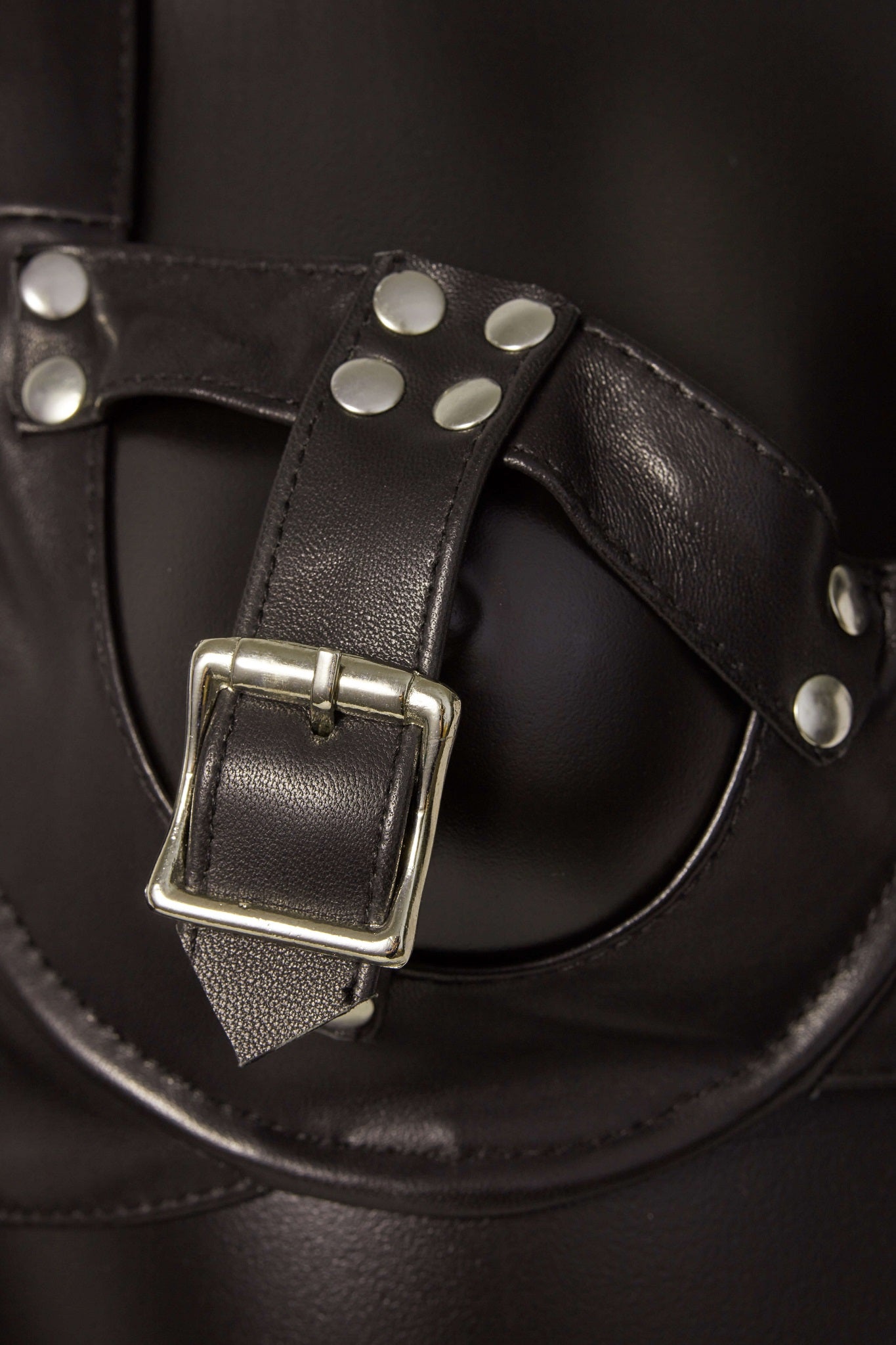 House of SXN Imperium Leather Bra and Thong Set 3