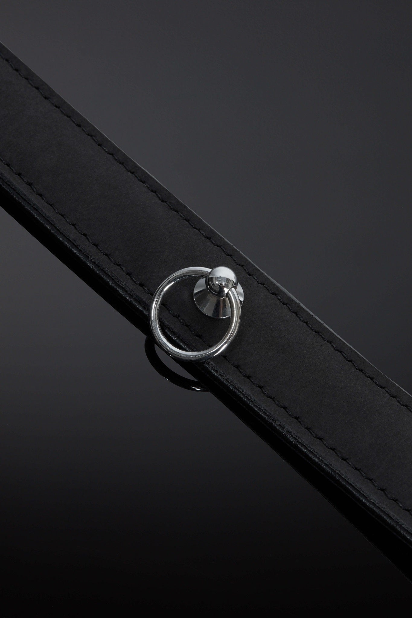 House of SXN Subtilis Nubuck Collar Detail O-Ring