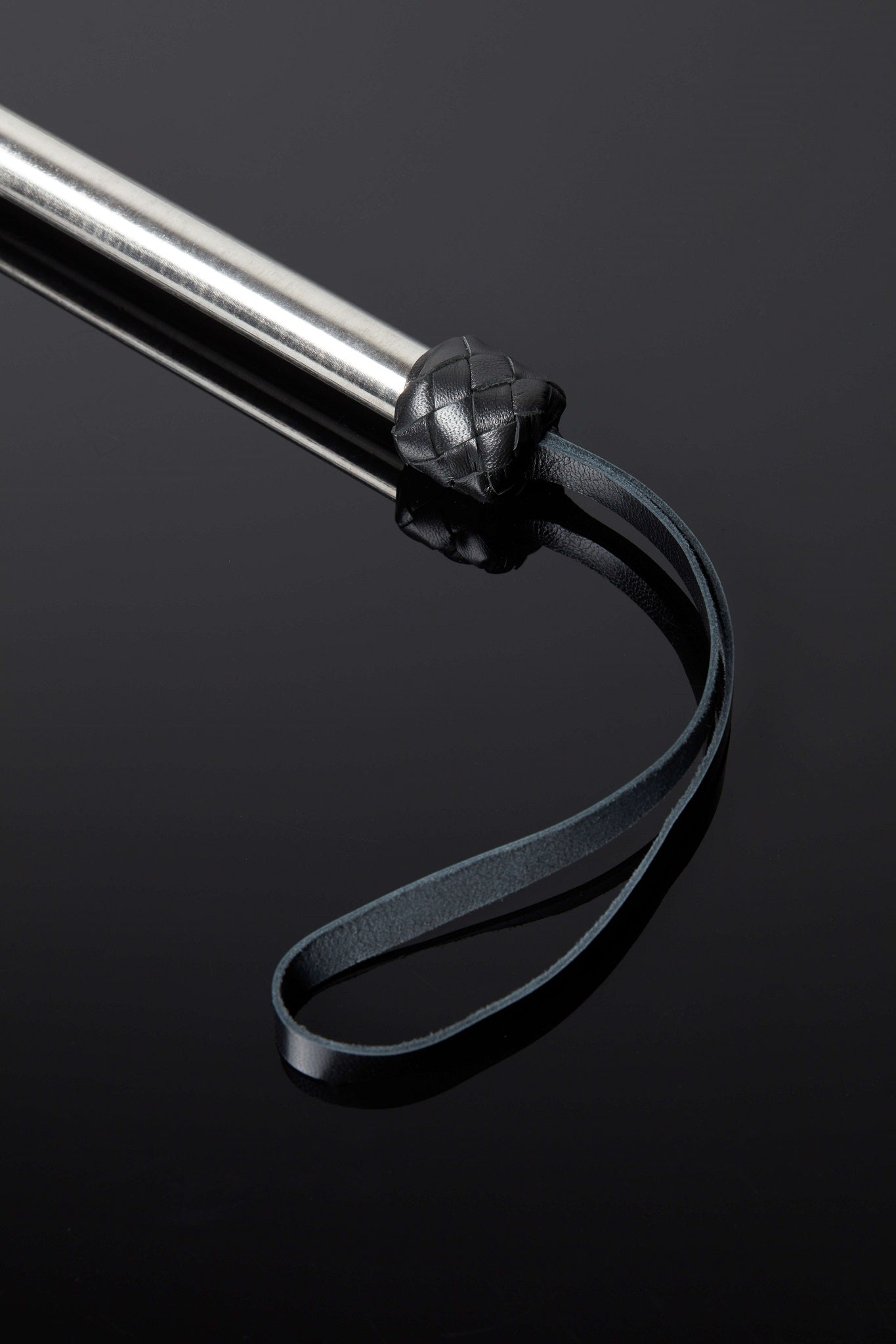 House of SXN Ultra Silicone Hand Whip 2