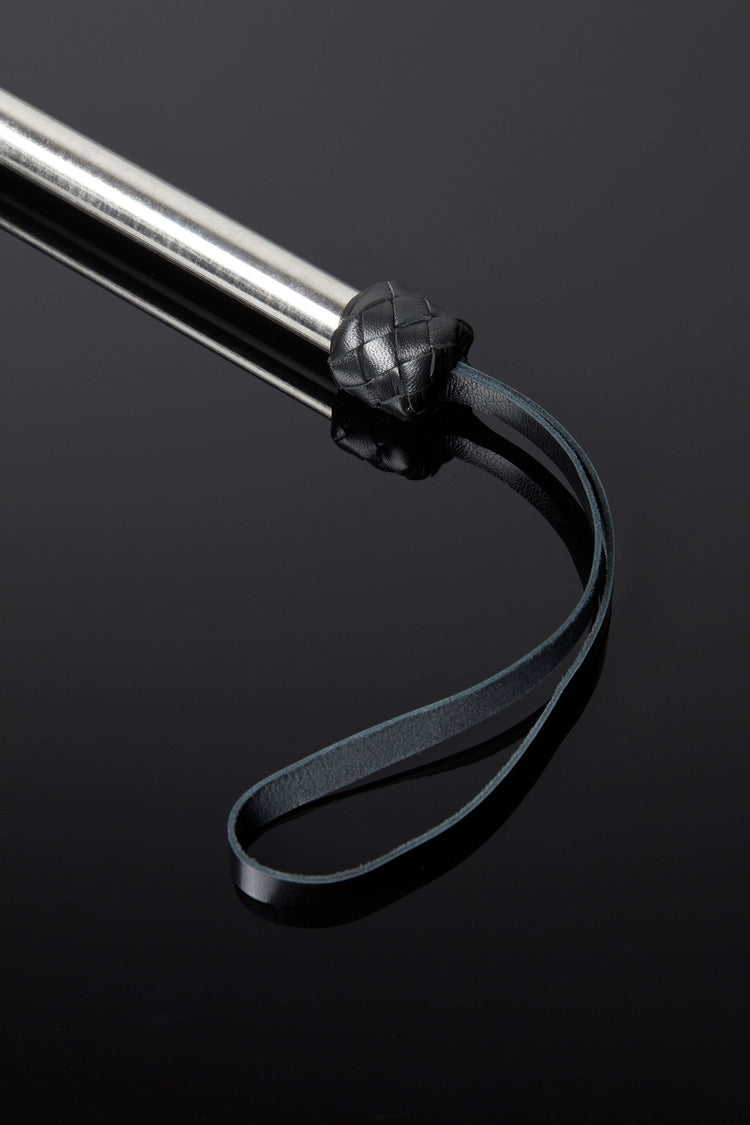 House of SXN Ultra Silicone Hand Whip 2