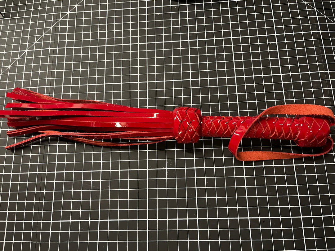 Red patent leather mini flogger - sample