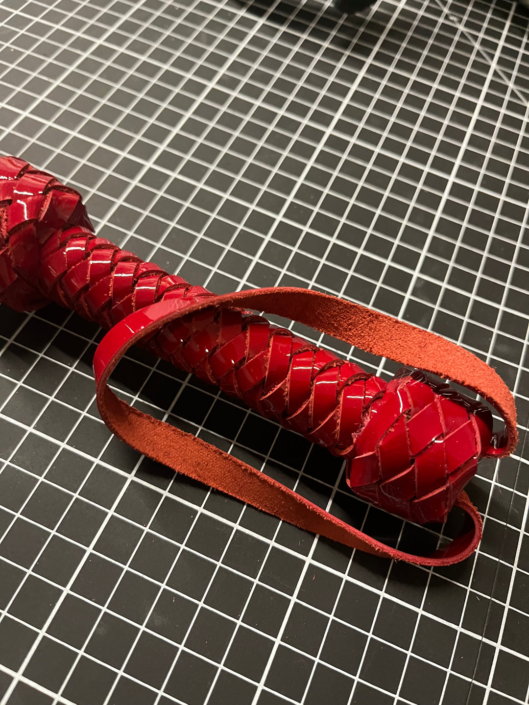 Red patent leather mini flogger - sample