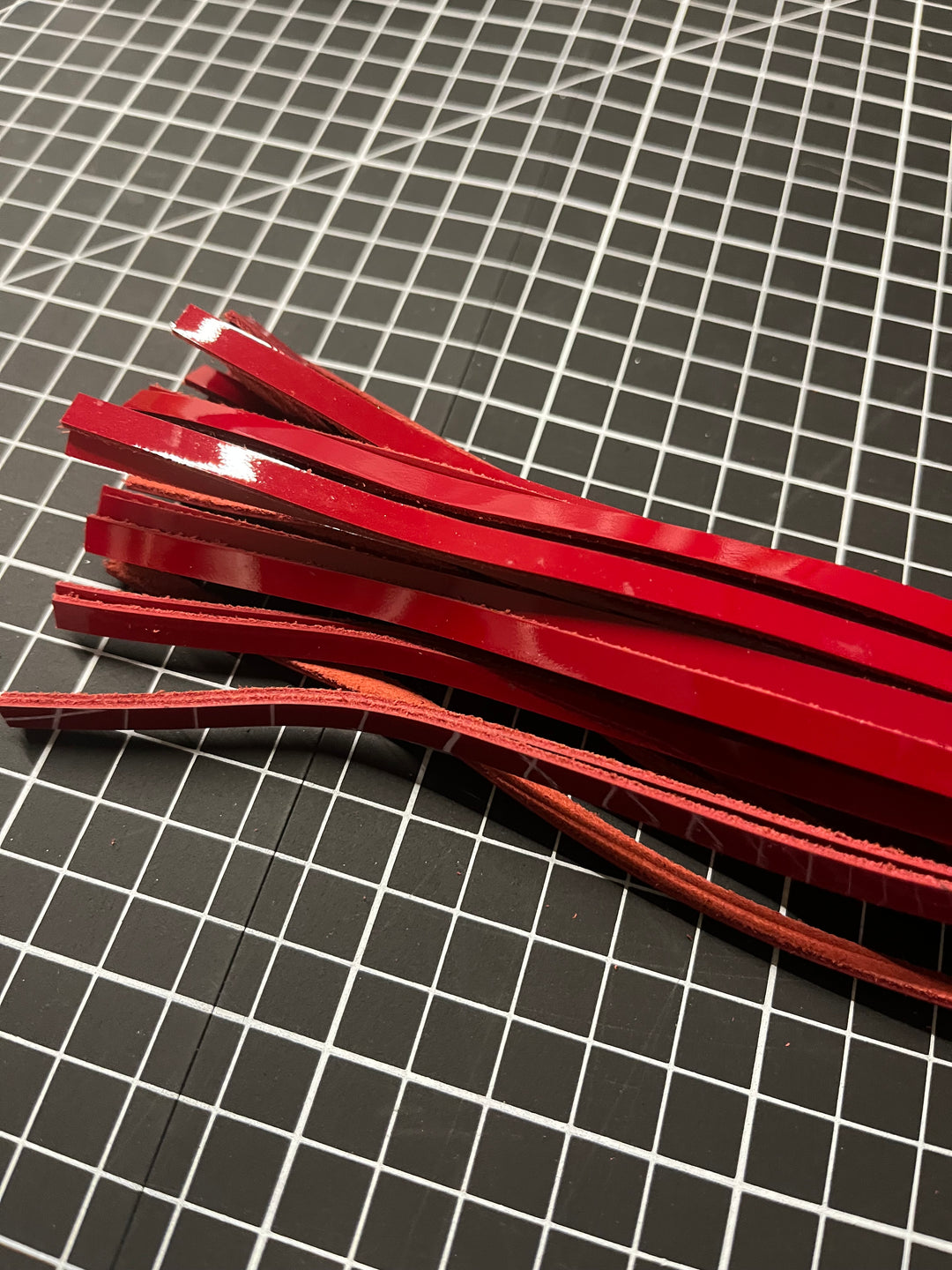 Red patent leather mini flogger - sample