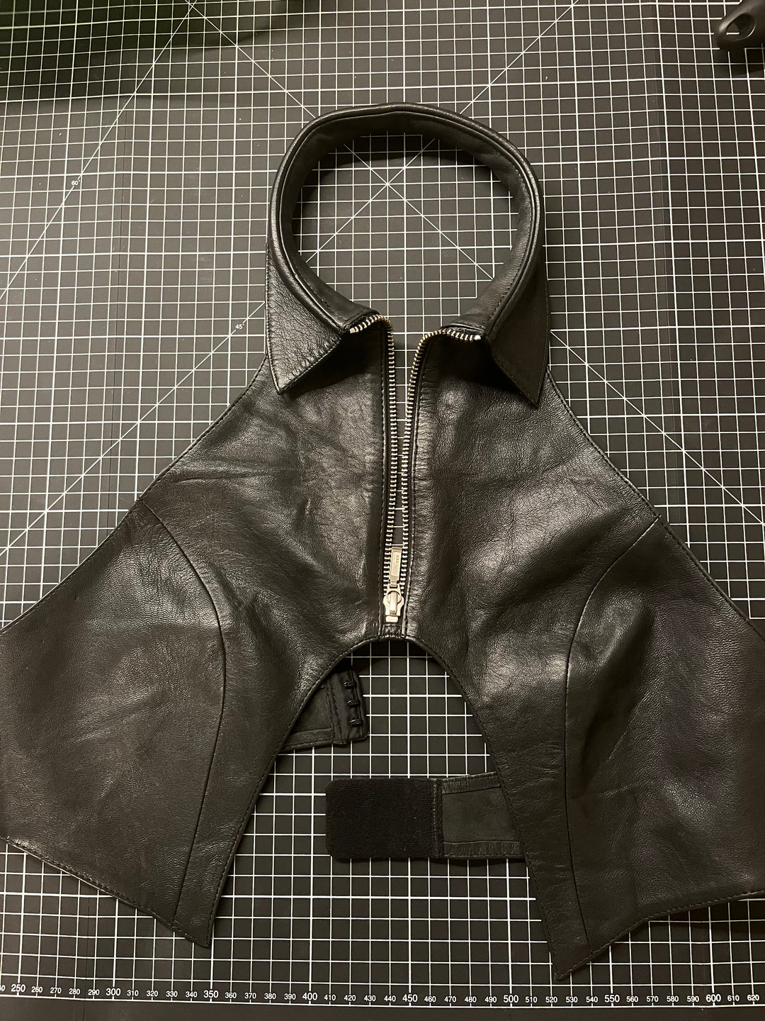 Enigma Obsisian Leather Top Size Small - Sample