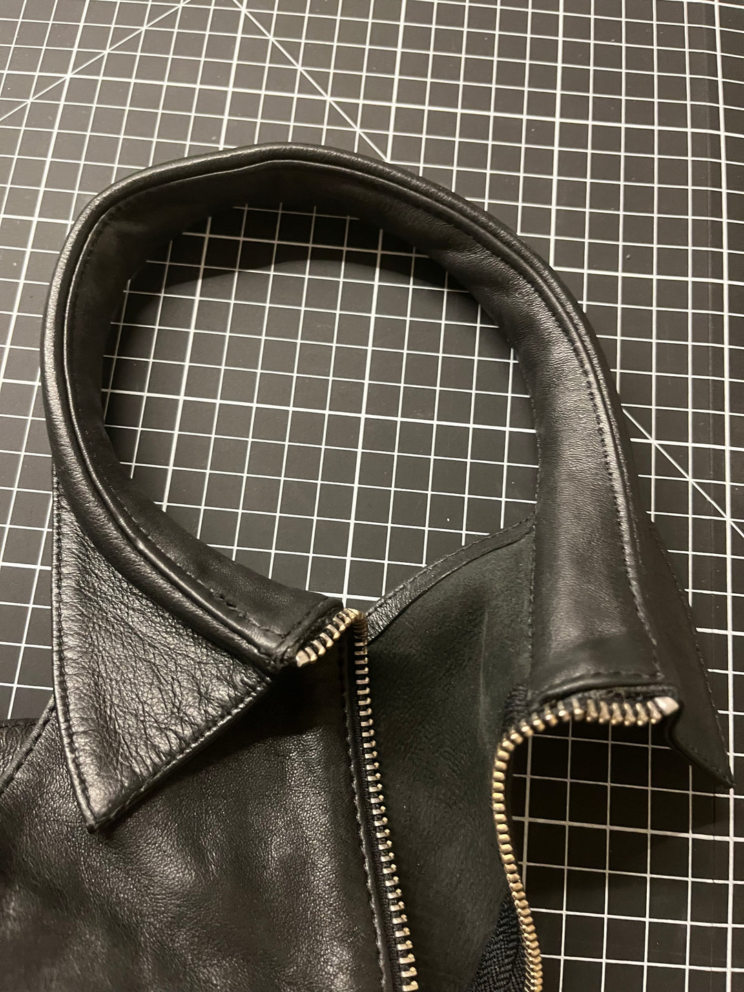 Enigma Obsisian Leather Top Size Small - Sample