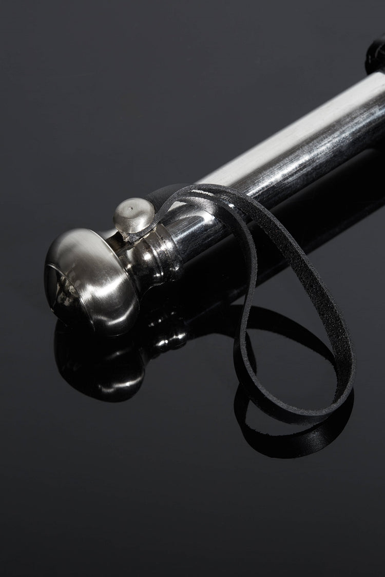 House of SXN Suprema Leather Flogger